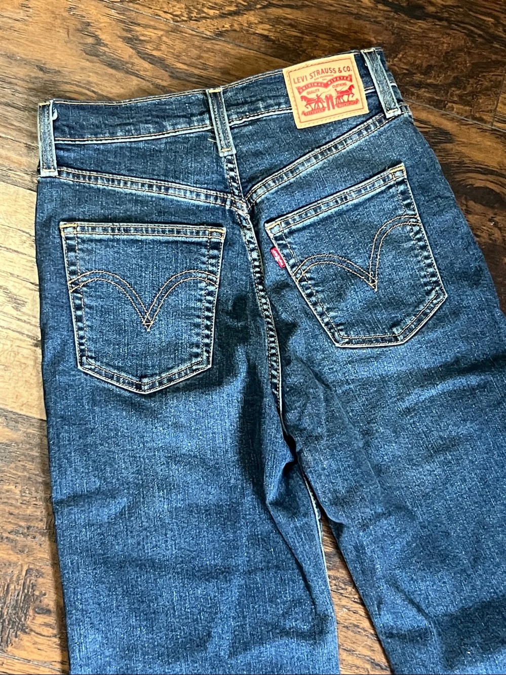 Levi’s Ribcage Bell jeans in Vintage Med. size 26 - Picture 6 of 7
